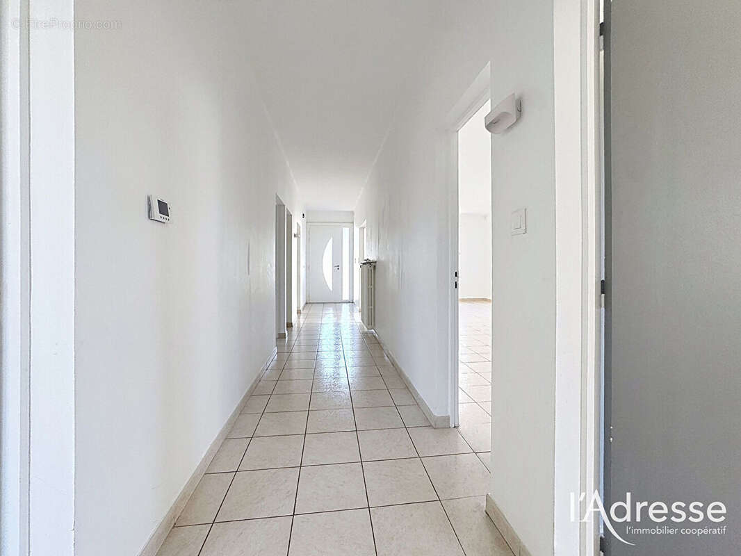 Exclusivité l'Adresse - Portet sut Garonne (Village) - Maison de 101m² avec sous-sol complet sur un terrain de 525m² - photo 15