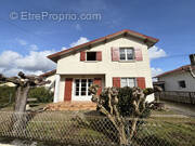 Maison à VILLENEUVE-DE-MARSAN