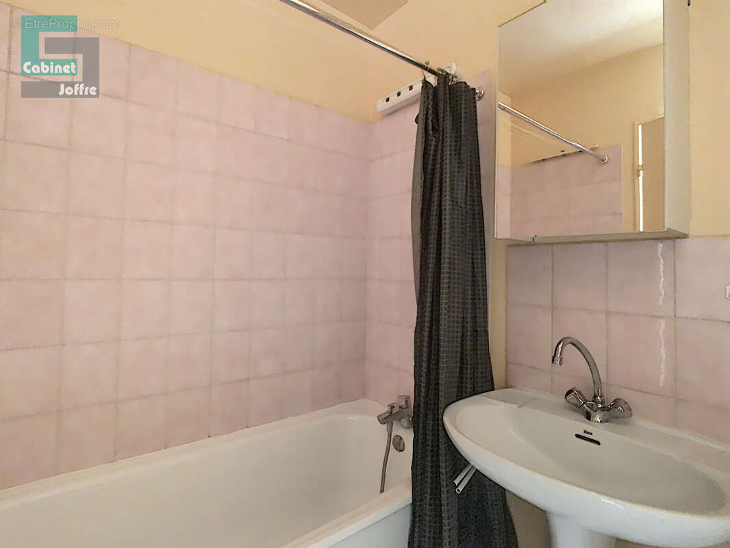 Appartement à FONTAINEBLEAU