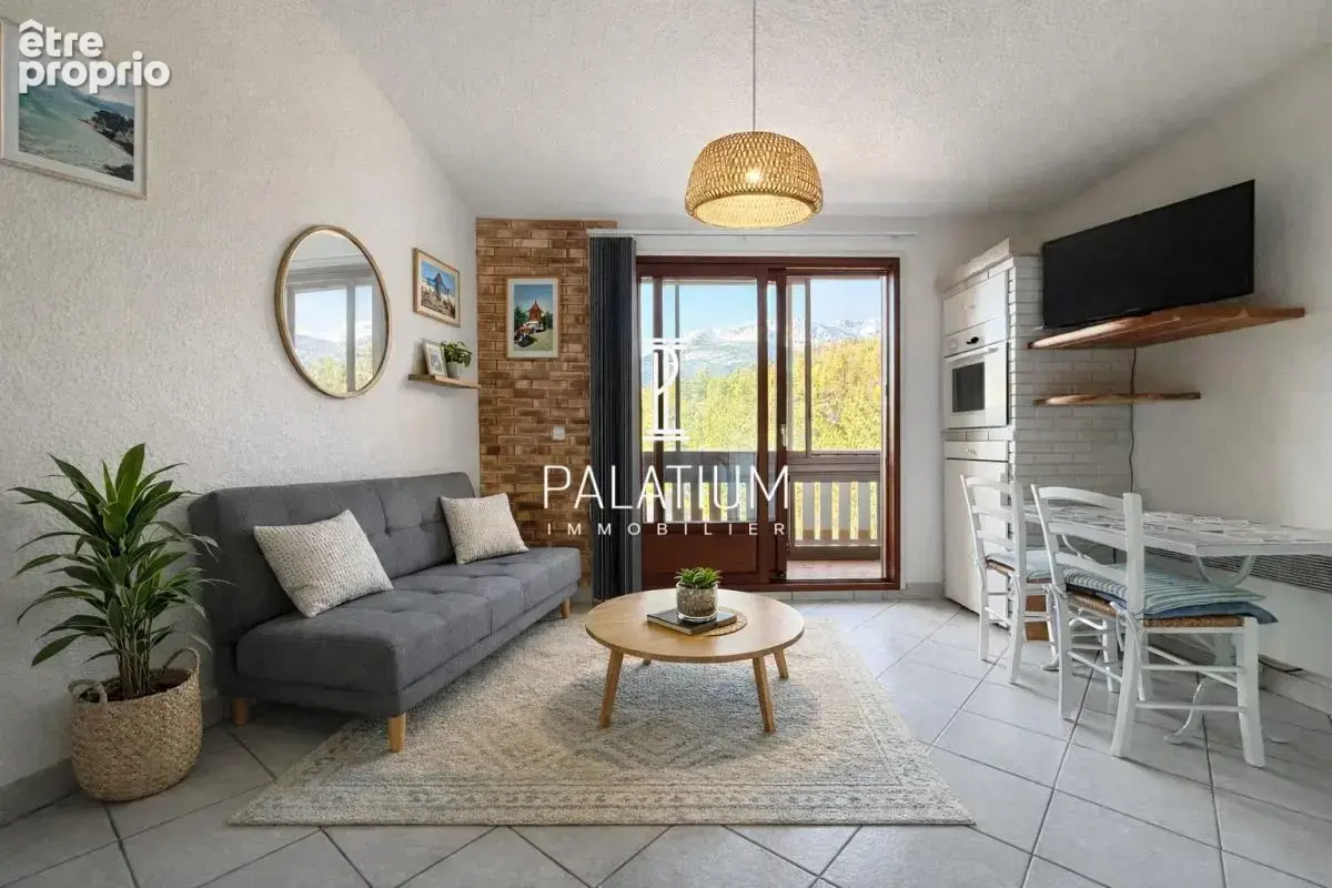 Appartement avec loggia et vue imprenable sur les montagnes - photo 3