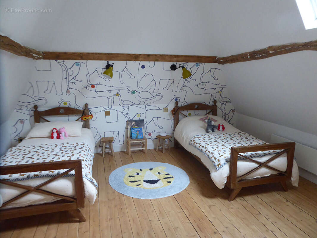 Maison à CORMEILLES