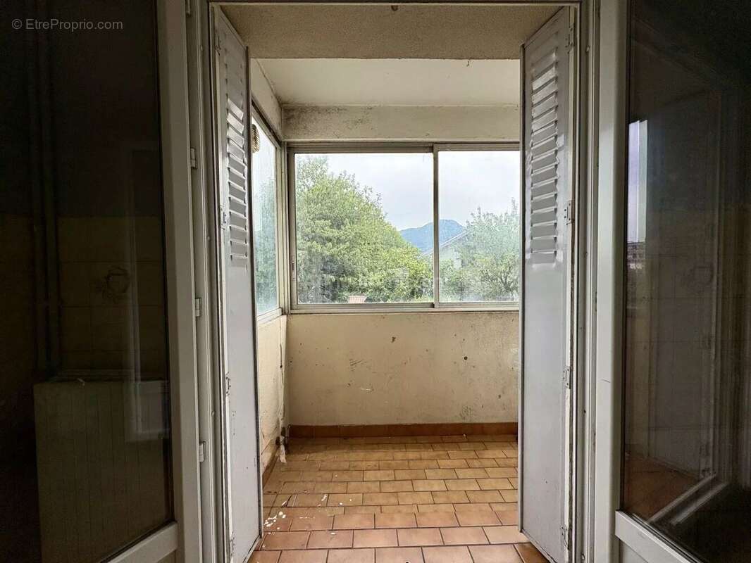 Appartement à FONTAINE