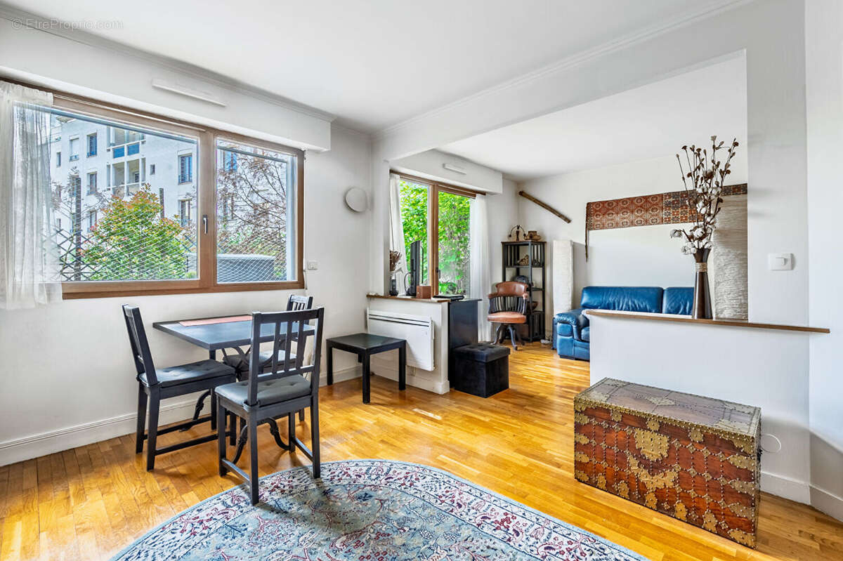 Appartement à ISSY-LES-MOULINEAUX