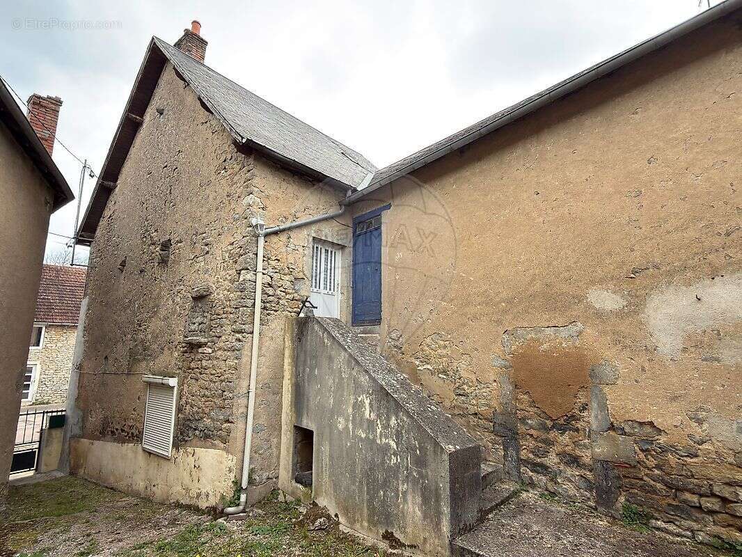 Maison à TAMNAY-EN-BAZOIS