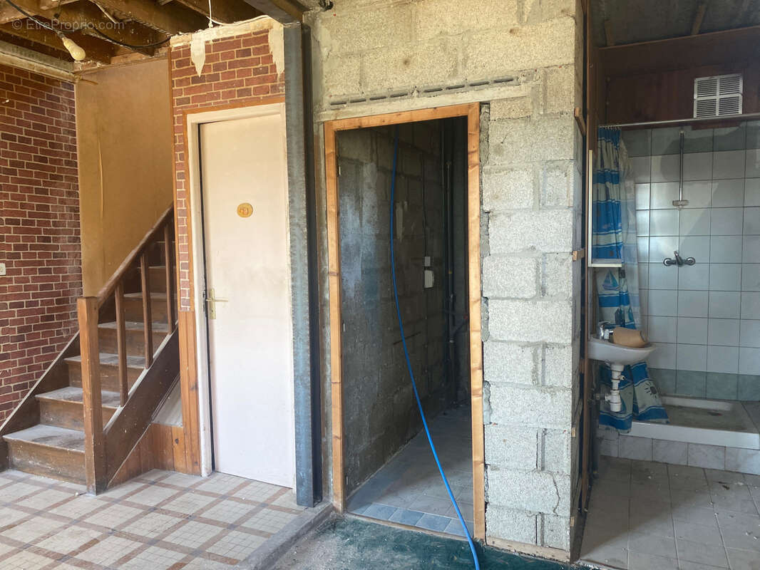 Maison à FEUQUIERES-EN-VIMEU