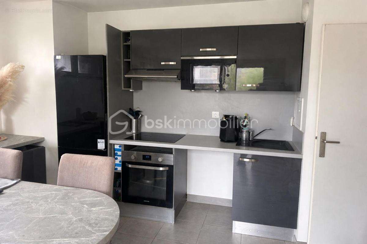 Appartement à BUSSY-SAINT-GEORGES