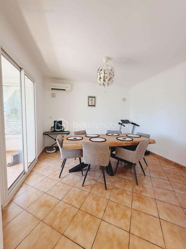 Maison à LA VALETTE-DU-VAR
