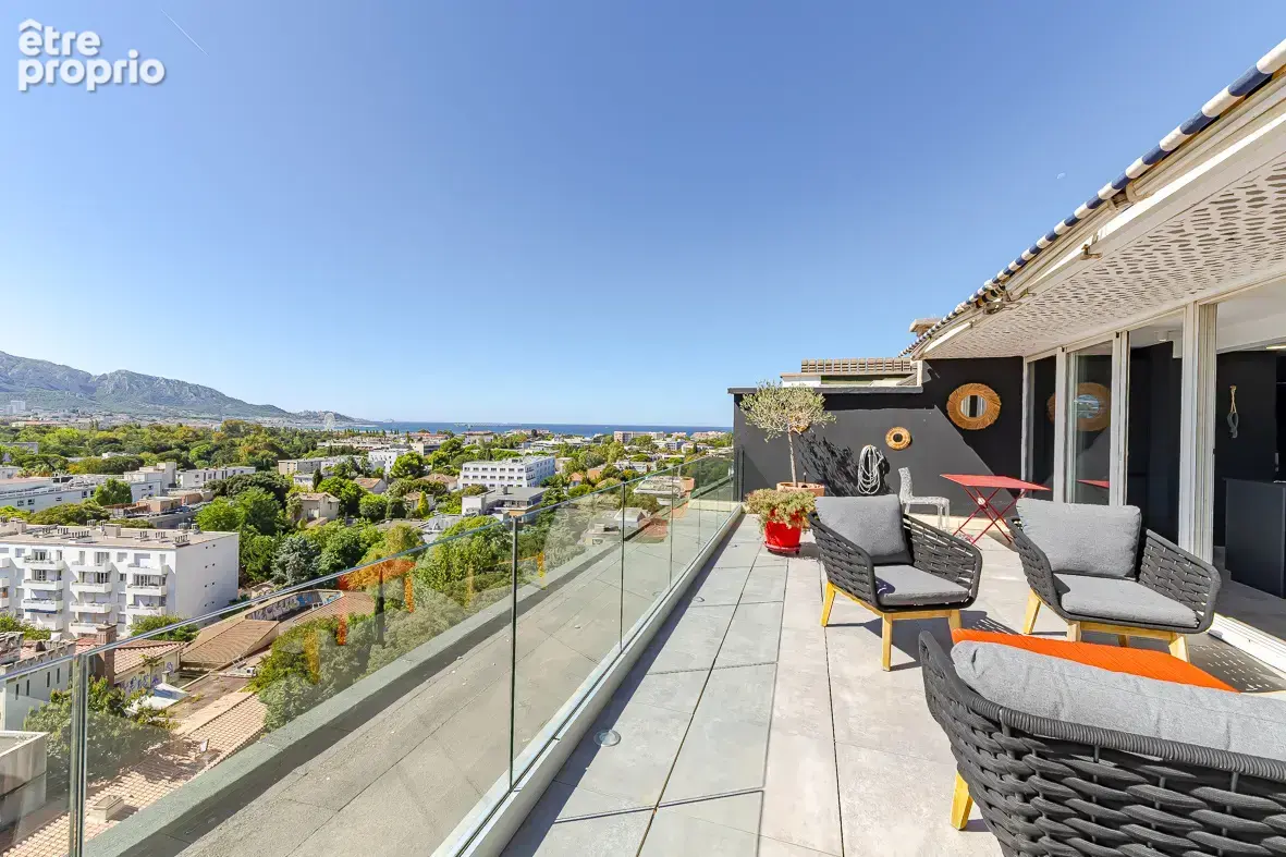 13008 Marseille -Prado- DUPLEX vue mer avec 55m2 de terrasses et cave - photo 2
