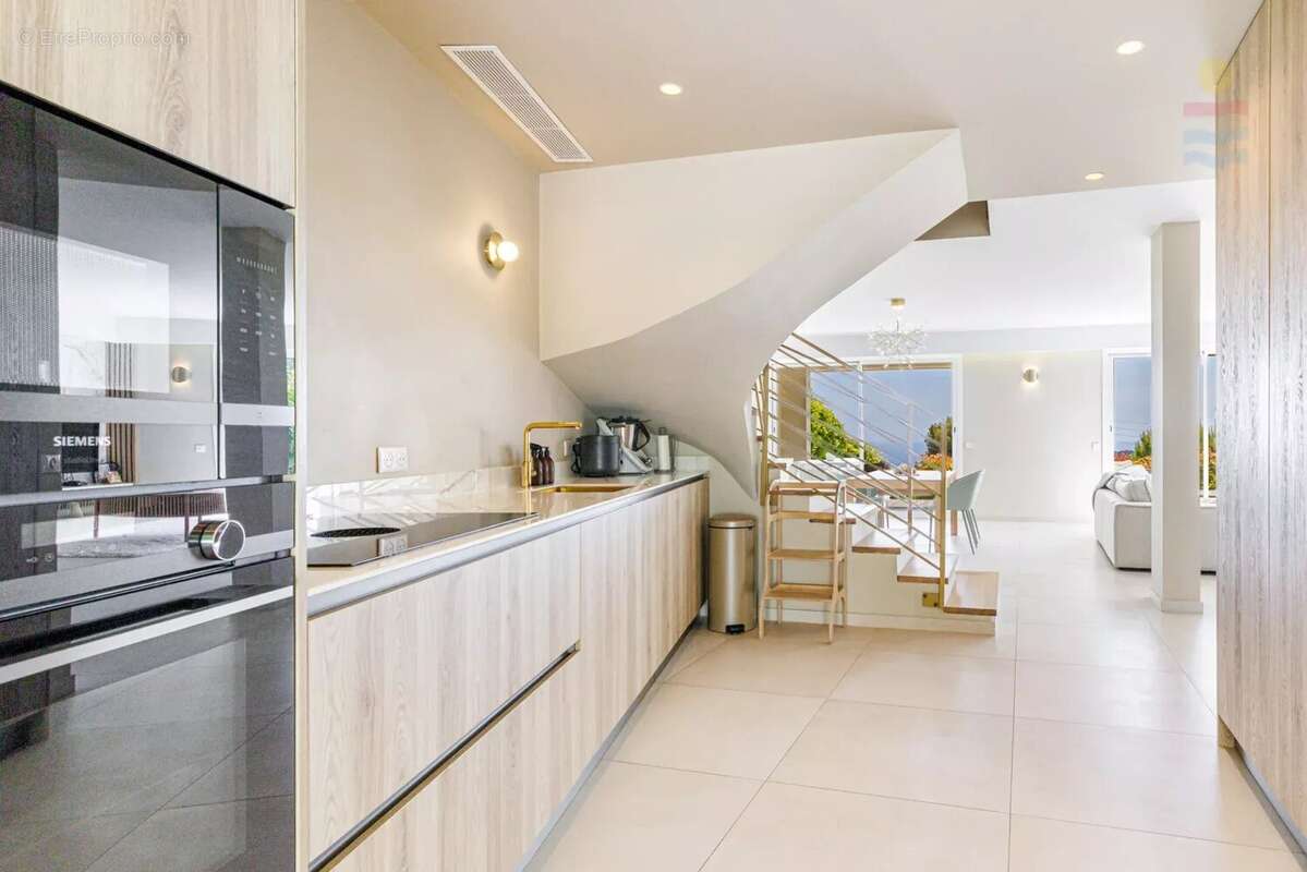 Appartement à VILLEFRANCHE-SUR-MER
