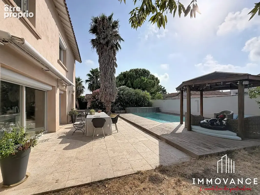 Maison 187 m² à Frontignan  - photo 2