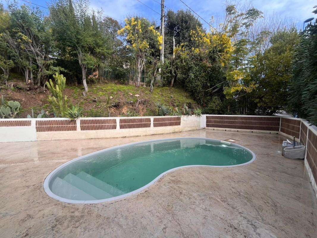 Maison à MANDELIEU-LA-NAPOULE