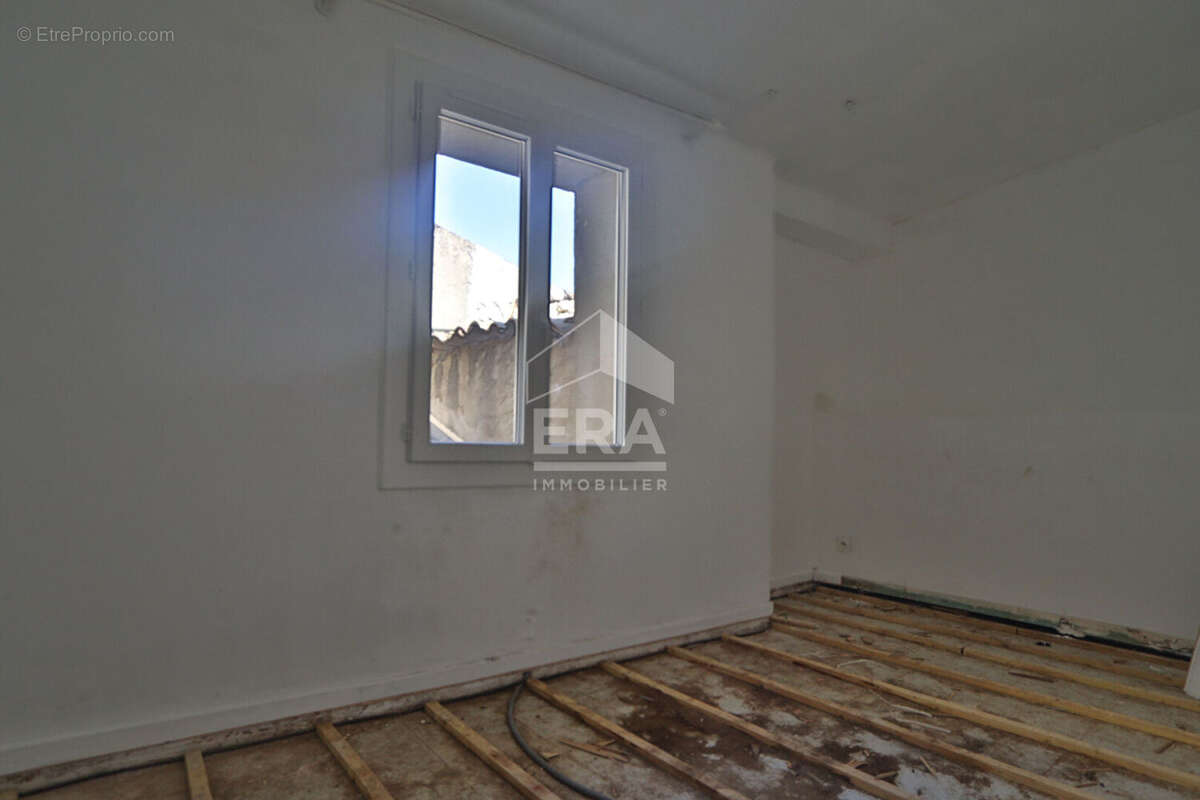 Maison à GINESTAS