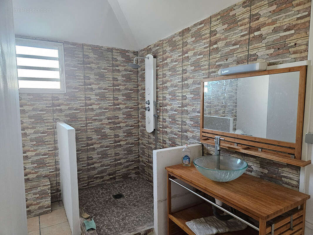 Appartement à SAINT-DENIS