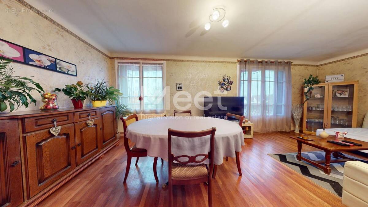 Maison à BRIENON-SUR-ARMANCON