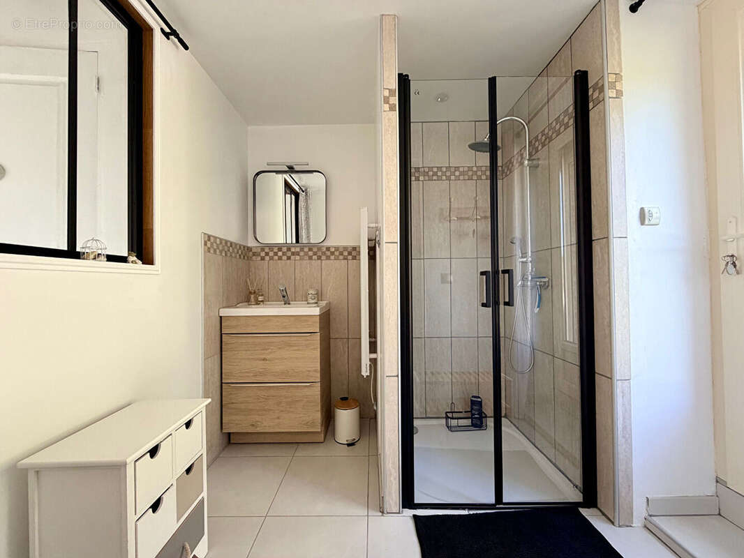 Maison à LE MELE-SUR-SARTHE