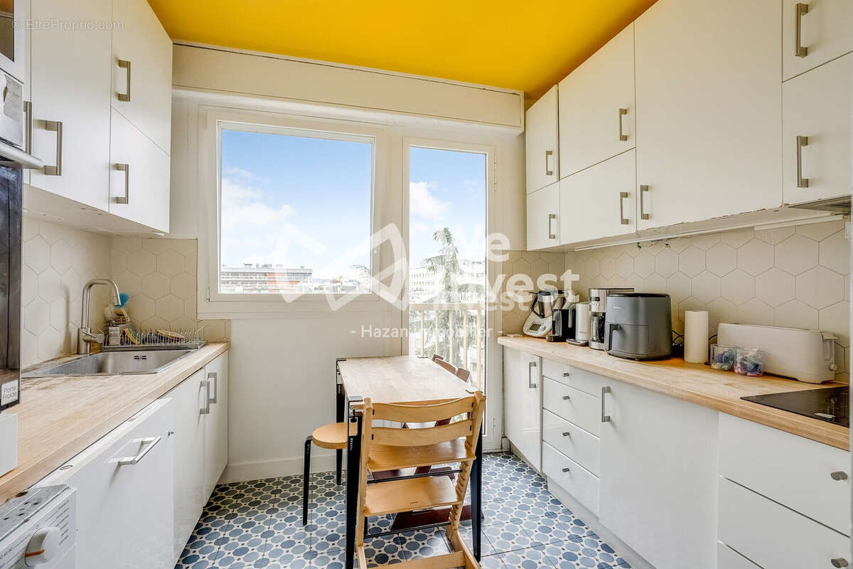 Appartement 98 m² à Paris-15e  - photo 9