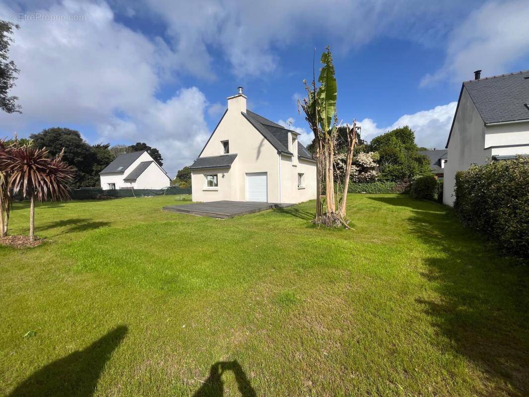 Maison à LARMOR-BADEN
