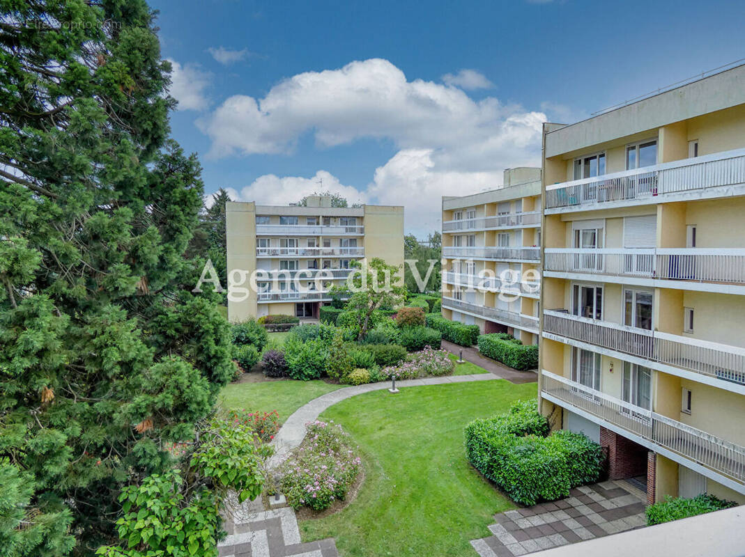 Appartement à ELANCOURT