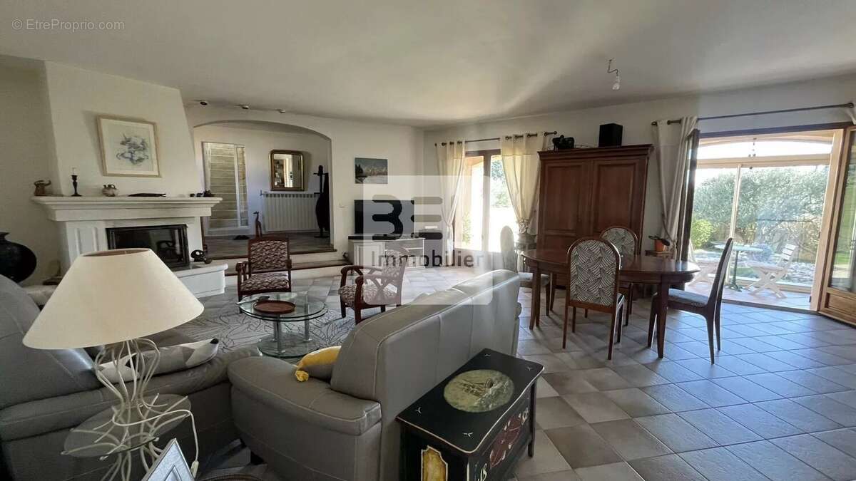 Maison à PONT-SAINT-ESPRIT