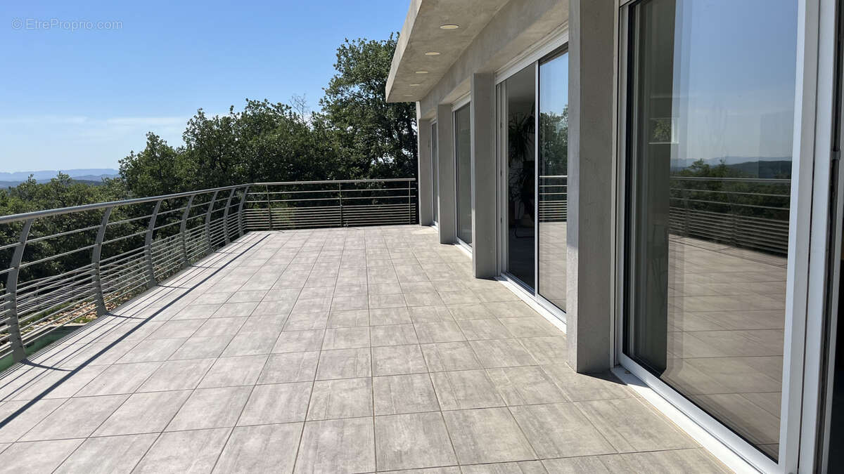 Maison à ROCHEFORT-DU-GARD