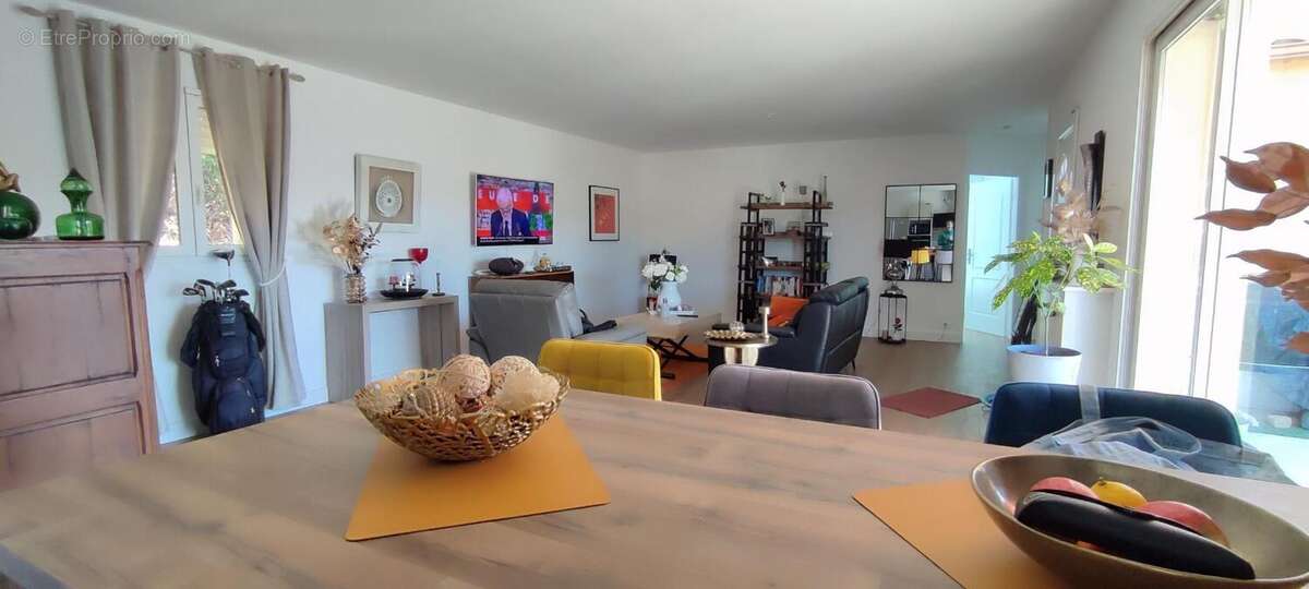 Maison à SAINT-MARTIN-DE-VALGALGUES