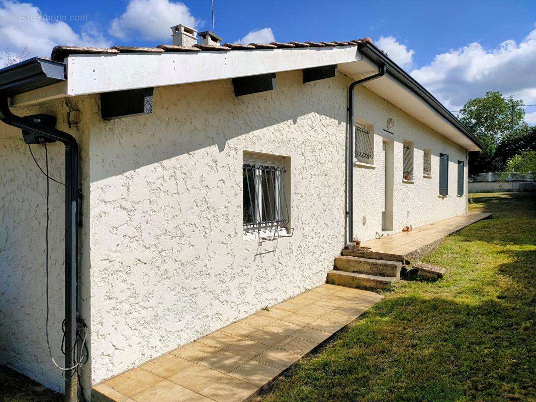 Maison à YVRAC