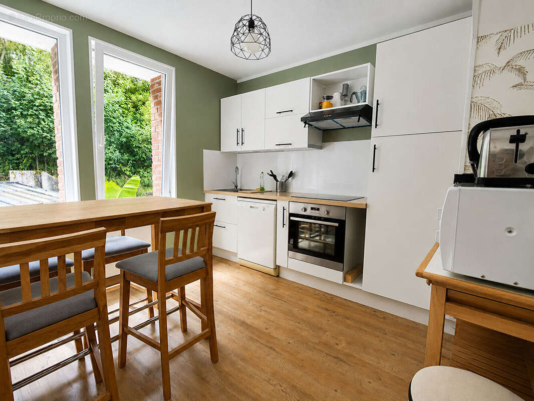 Ensemble immobilier de 248 m² aux portes d'Amiens - photo 4