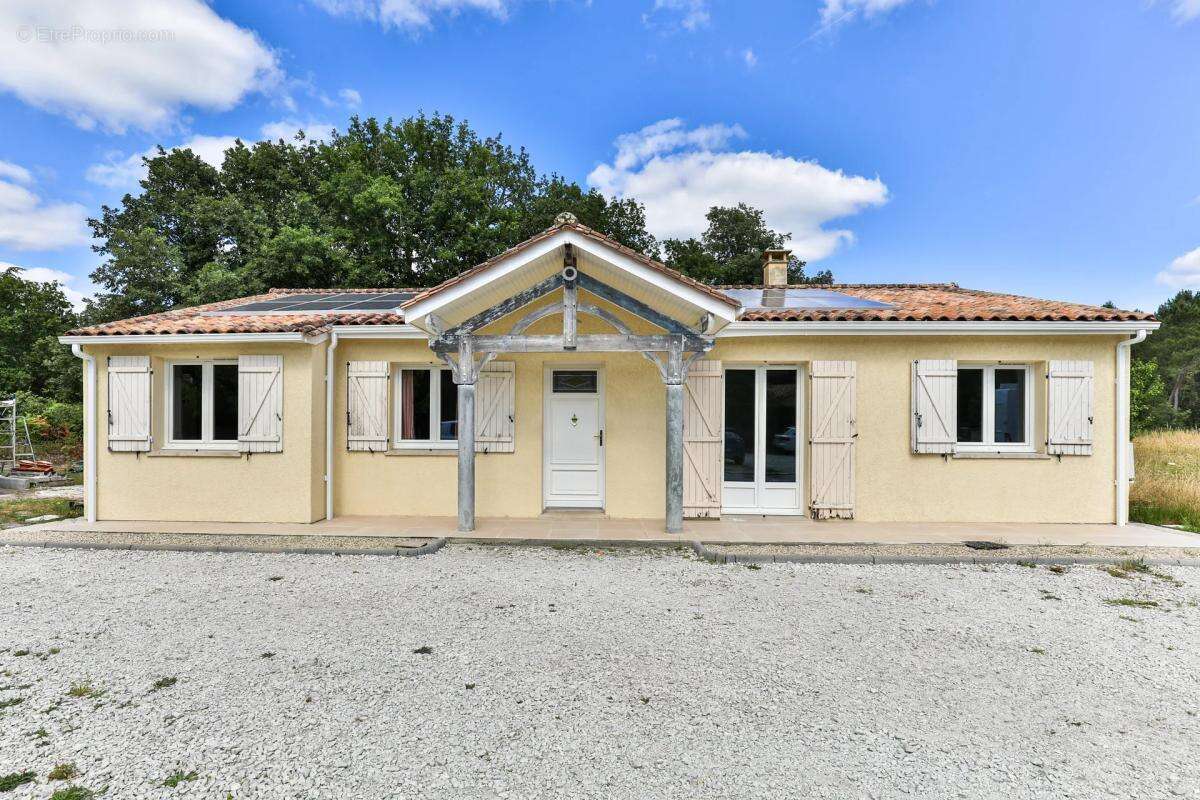 Maison à SAINT-MAGNE