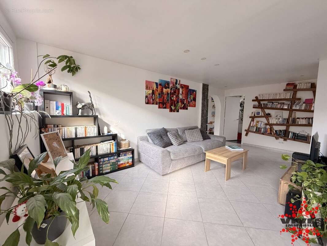 Maison T5 pleine de charme avec jardin - photo 9