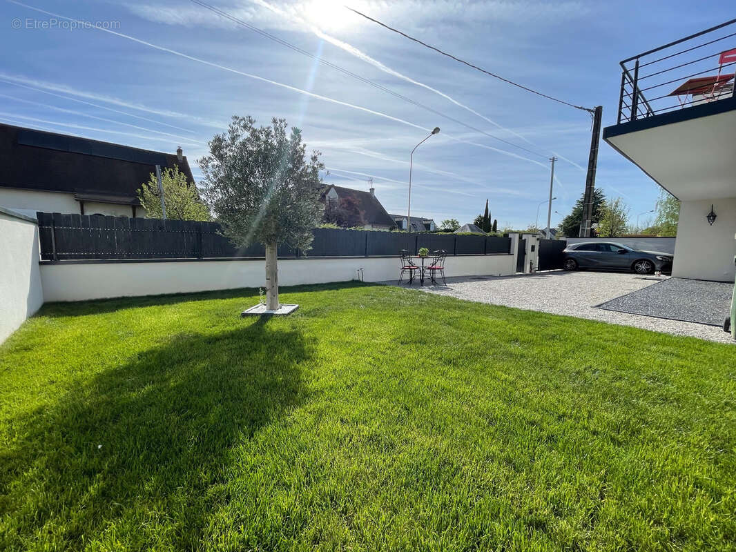 Maison à BALLAN-MIRE