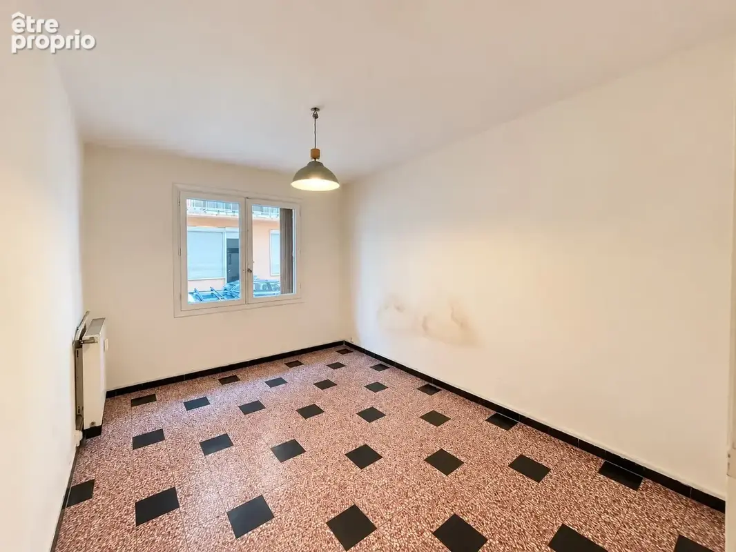 Toulon   champ de mars  appartement rdc  t3 de 56,49 m2 - photo 6