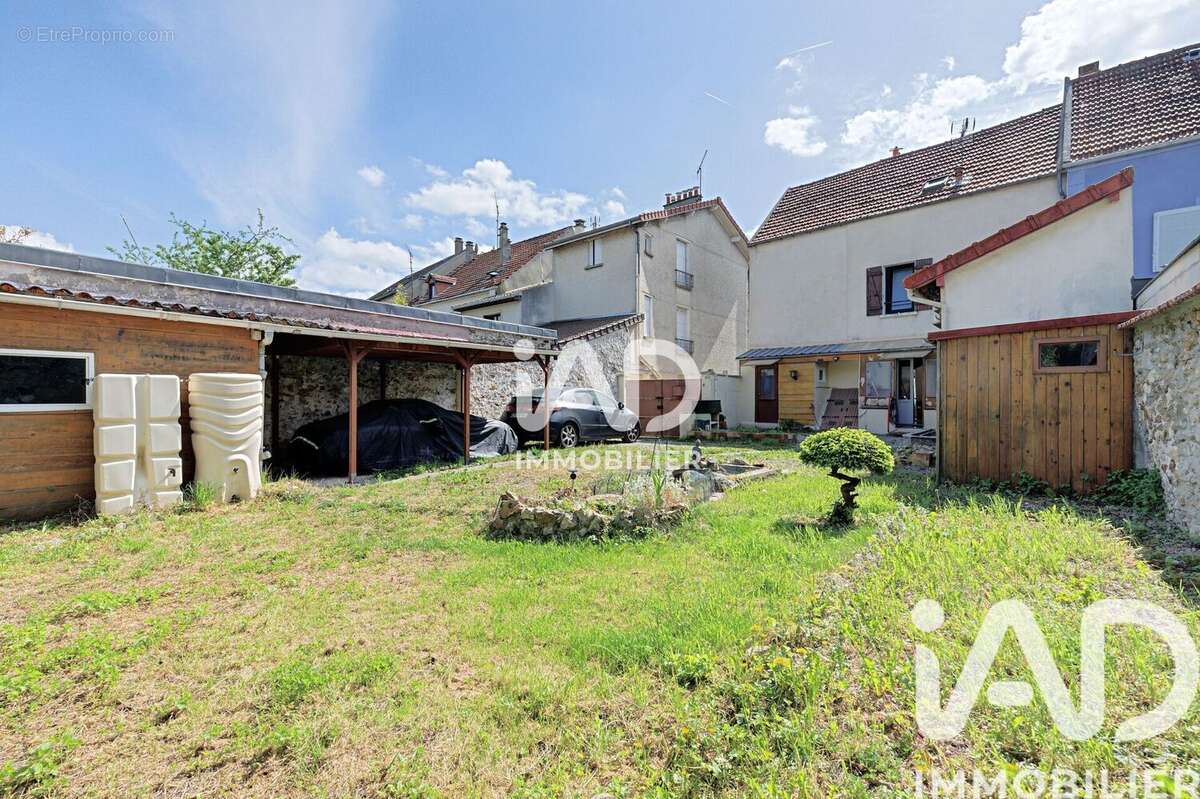 Maison 122 m² à Torcy  - photo 2