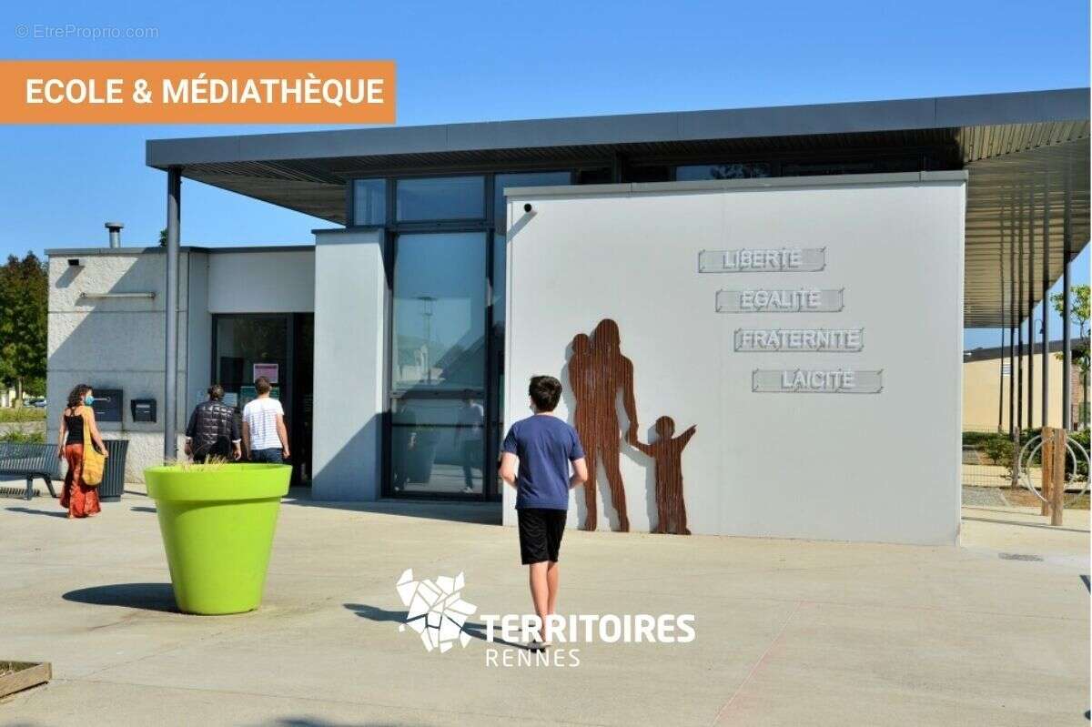 Terrain à NOUVOITOU