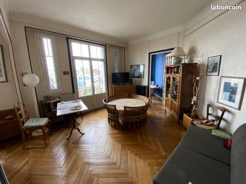 Appartement à CHAMALIERES