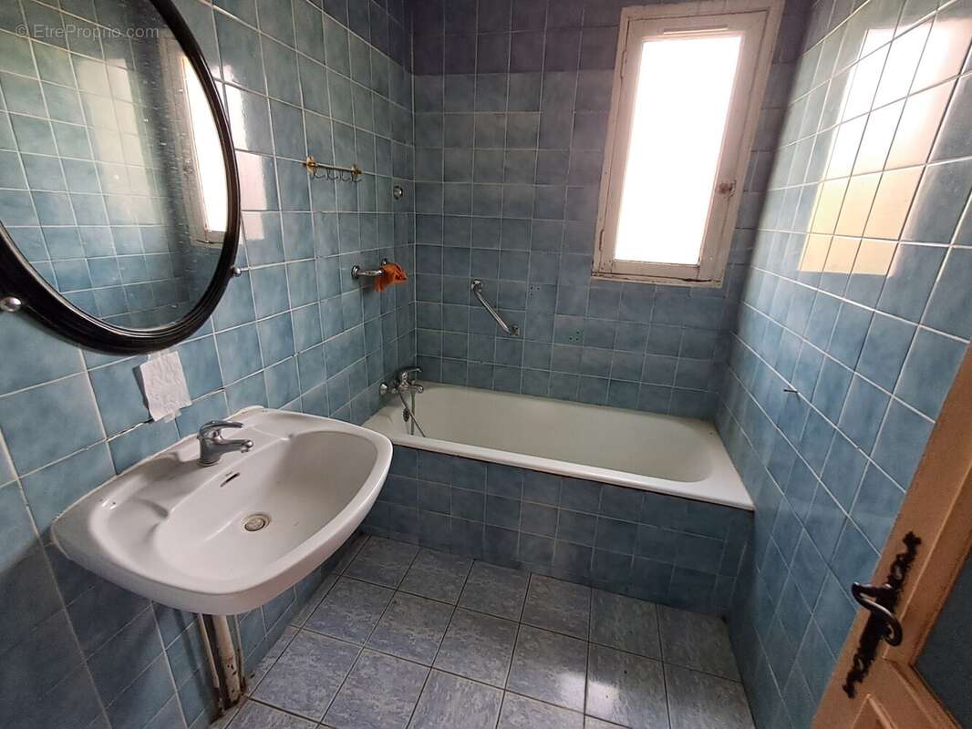 Maison à COLAYRAC-SAINT-CIRQ