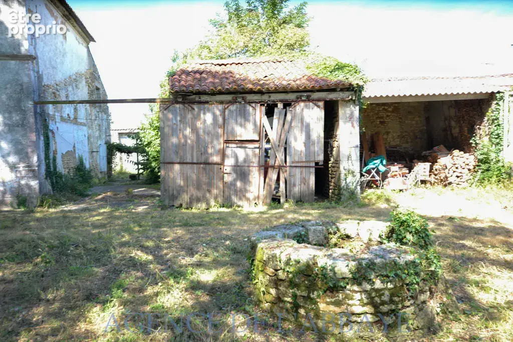 St-andre-de-lidon charentaise  à renover, 3 chambres, terrain 2431 m2 - photo 10