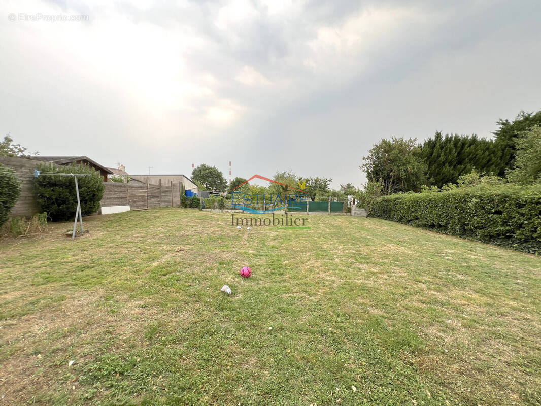 Terrain à CORDEMAIS