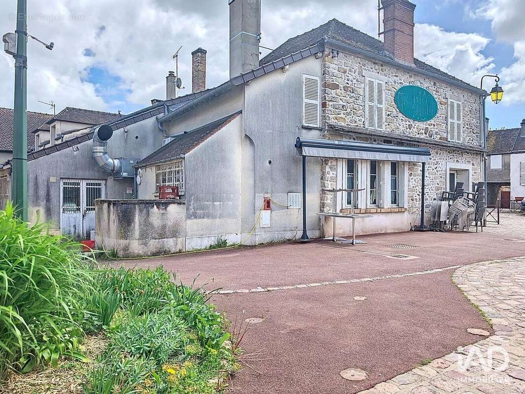 Photo 2 - Commerce à VERNOU-LA-CELLE-SUR-SEINE