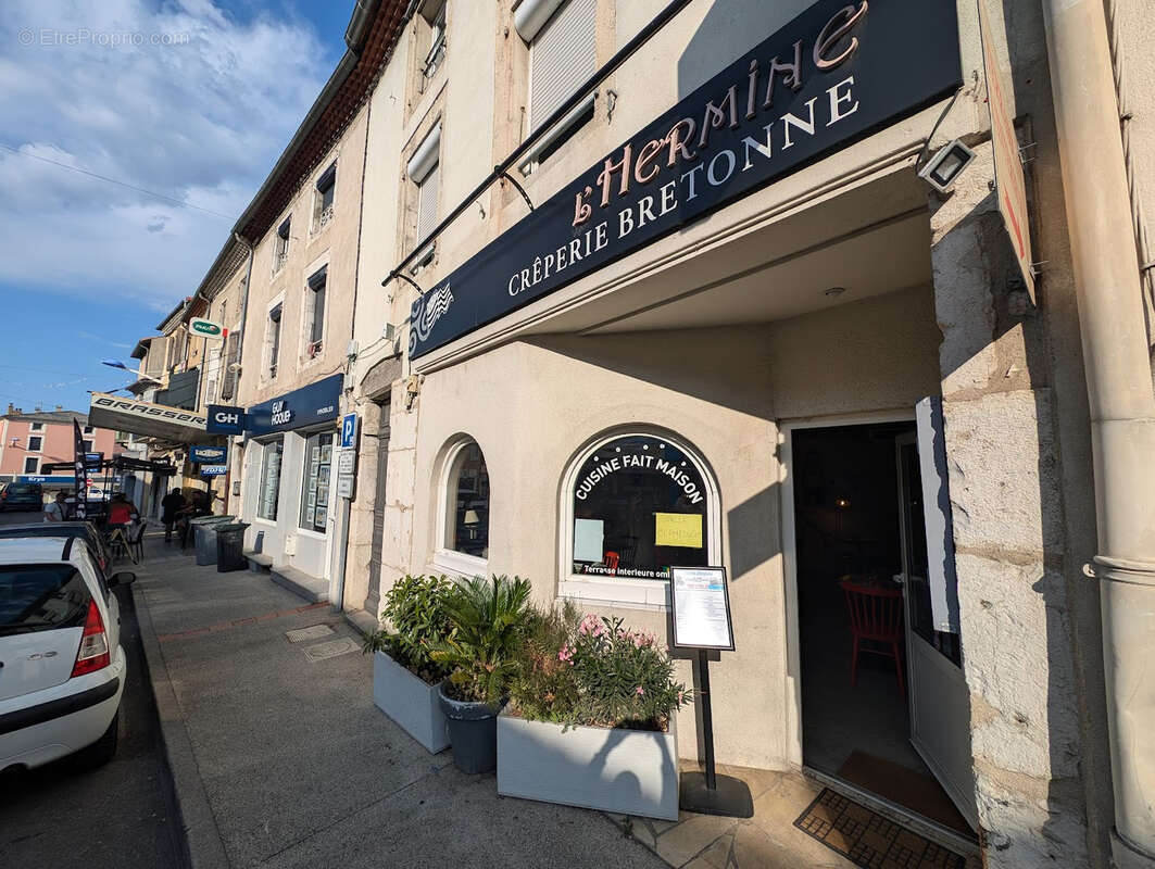 Vente ou location - Fond de commerce créperie  - Centre ville de SAINT-PERAY - photo 6