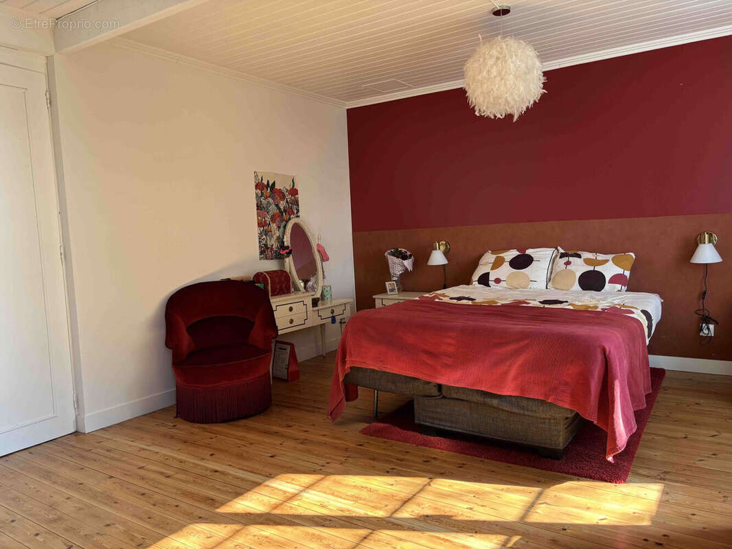 Maison à CHAILLE-LES-MARAIS