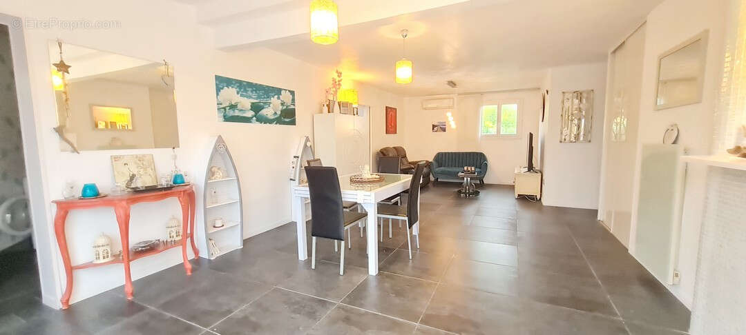 Maison à VENDRES