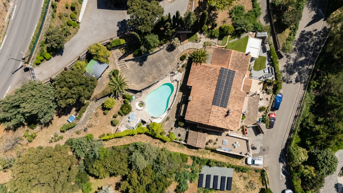 Maison à LA CROIX-VALMER