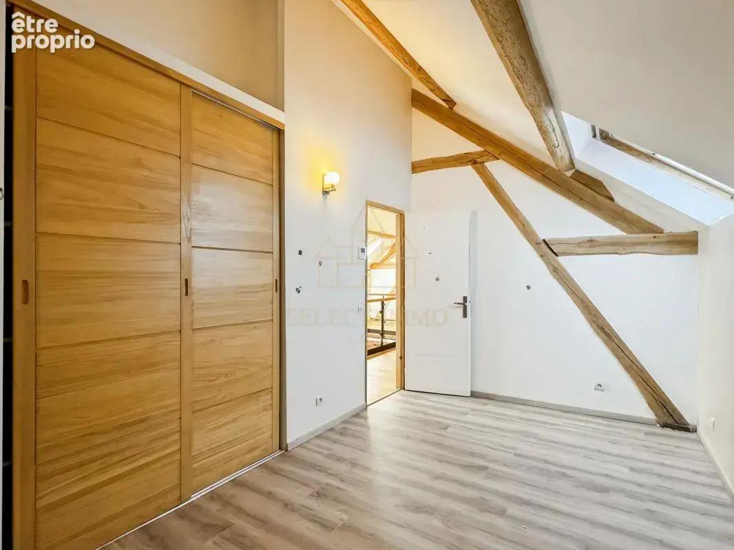 Grange rénovée – plus de 320 m² – marcilly-la-campagne - photo 20