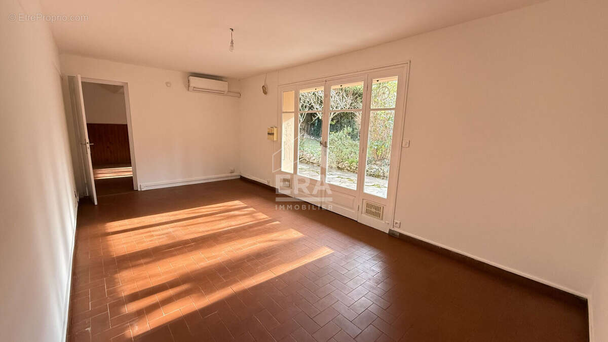 Maison à MOUGINS