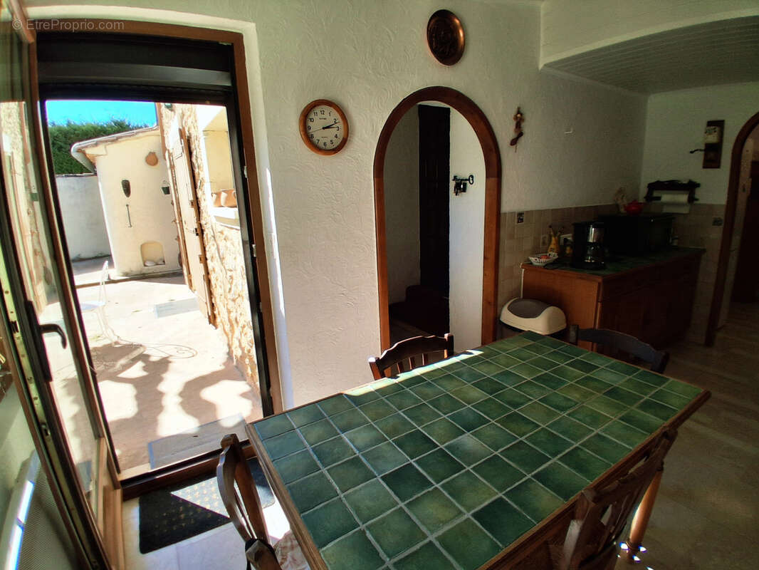 Maison à ROBION