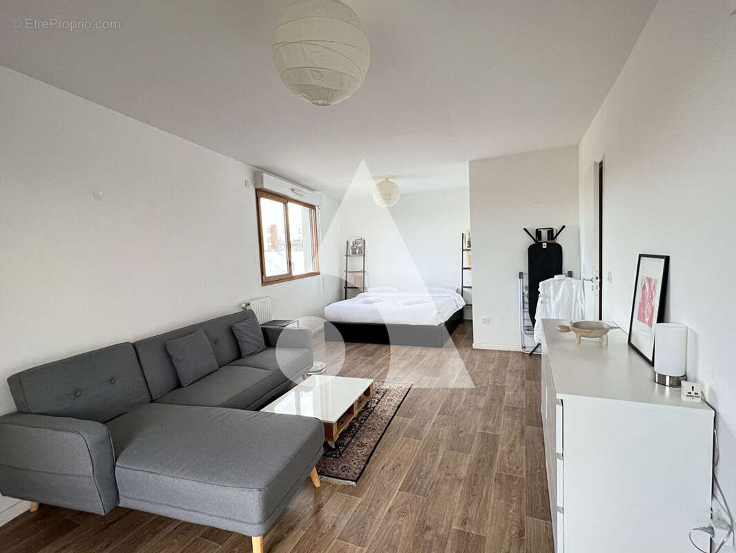 Appartement à L'ILE-SAINT-DENIS