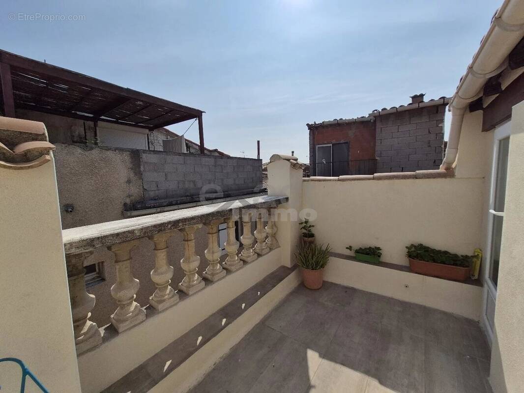 Maison à COURNONTERRAL