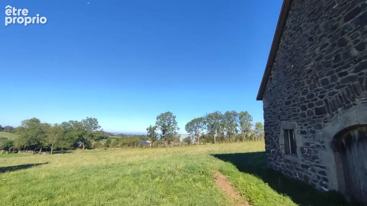 Grange avec beau terrain attenant et vue dégagée, 15400 Trizac - photo 6