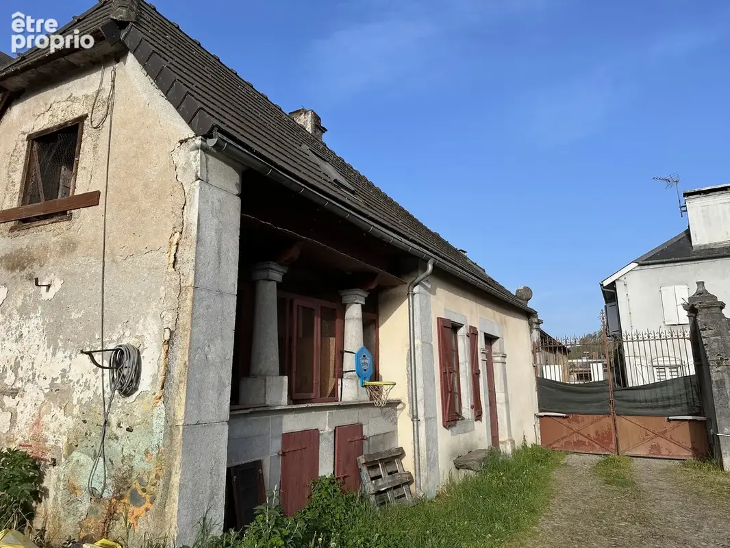 Maison de village  rue Maninat + dépendances - photo 12