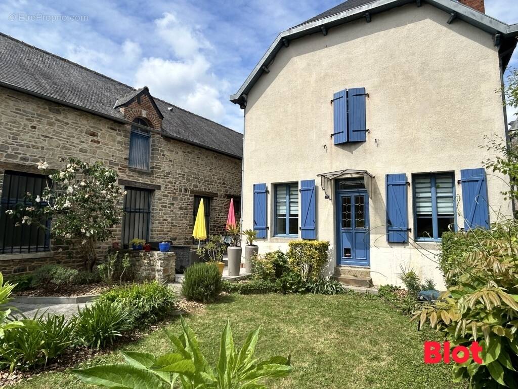Maison à SAINT-AUBIN-DU-CORMIER